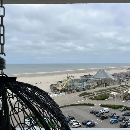 Le 912 Face Avec Balcon Apartment